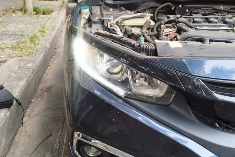 Used Honda Civic 2019 220TURBO CVT Dynamic Edition China VI Right Front Headlight