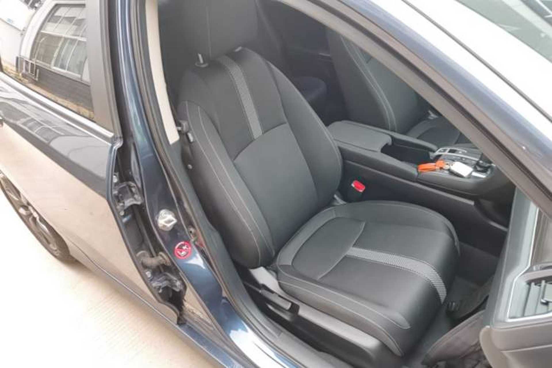 Used Honda Civic 2019 220TURBO CVT Dynamic Edition China VI Right Front Seat