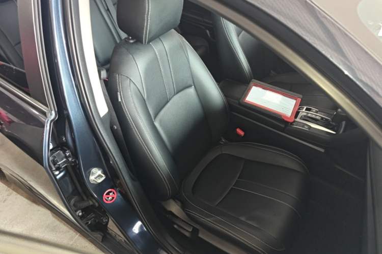 Used Honda Civic 2019 220TURBO CVT Dynamic Edition China VI Right Front Seat