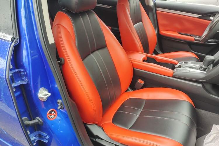 Used Honda Civic 2019 220TURBO CVT Dynamic Edition China VI Right Front Seat