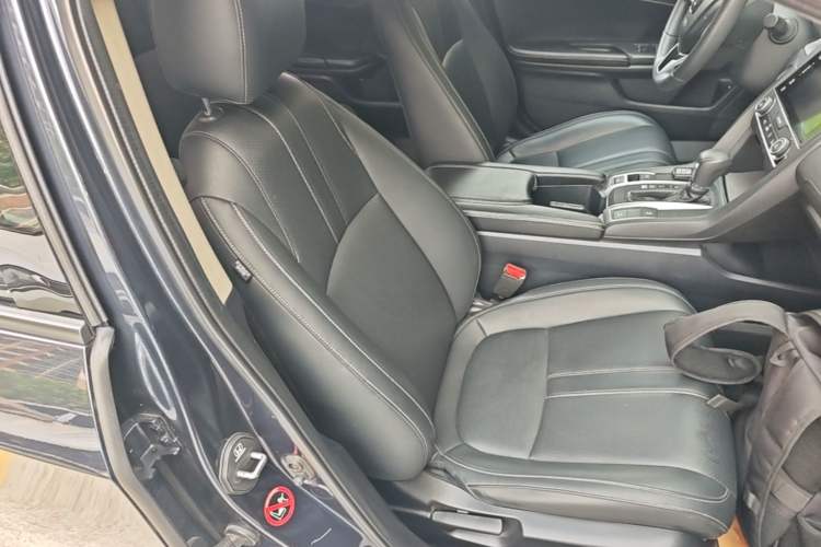 Used Honda Civic 2019 220TURBO CVT Dynamic Edition China VI Emission Standard Right Front Seat