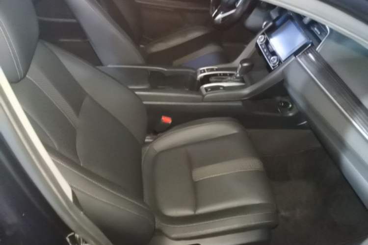 Used Honda Civic 2019 220TURBO CVT Power Edition China VI Emission Standard Right Front Seat