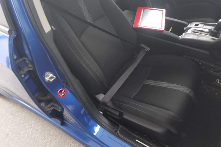 Used Honda Civic 2019 220TURBO CVT Dynamic Edition China VI Right Front Seat