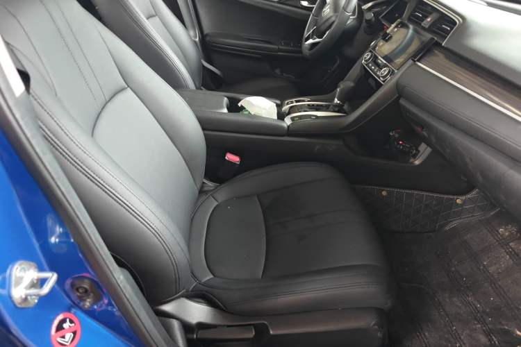 Used Honda Civic 2019 220TURBO CVT Dynamic Edition China VI Right Front Seat