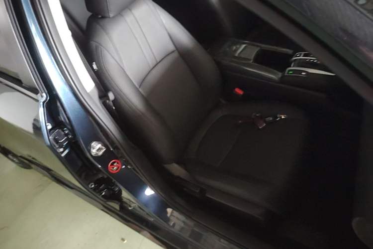 Used Honda Civic 2019 220TURBO CVT Dynamic Edition China VI Emission Standard Right Front Seat