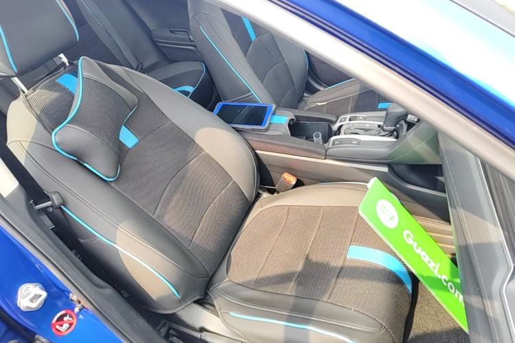 Used Honda Civic 2019 220TURBO CVT Dynamic Edition China V Right Front Seat