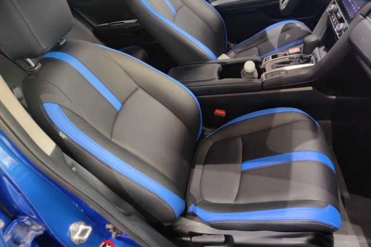 Used Honda Civic 2019 220TURBO CVT Dynamic Edition China VI Emission Standard Right Front Seat