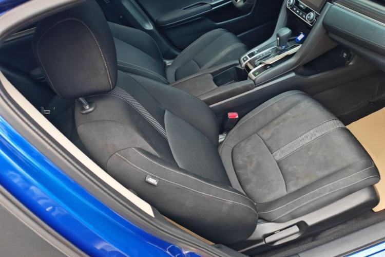 Used Honda Civic 2019 220TURBO CVT Dynamic Edition China V Right Front Seat