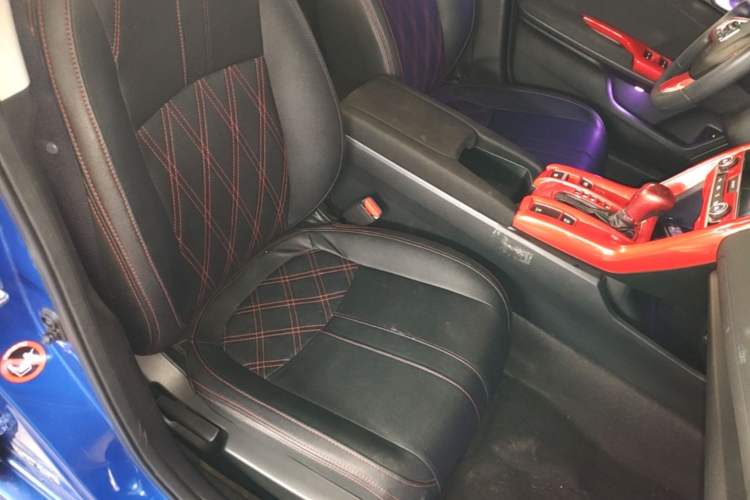 Used Honda Civic 2019 220TURBO CVT Dynamic Edition China VI Right Front Seat