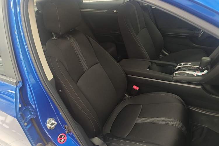 Used Honda Civic 2019 220TURBO CVT Dynamic Edition China VI Right Front Seat
