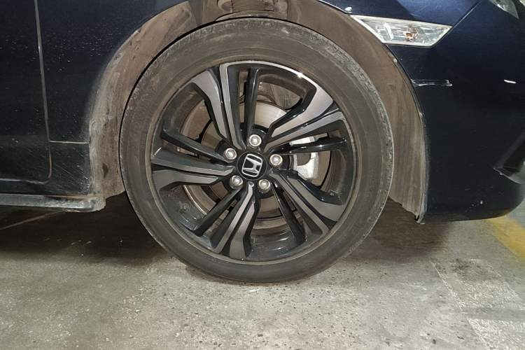 Used Honda Civic 2019 220TURBO CVT Dynamic Edition China VI Emission Standard Right Front Wheel Hub