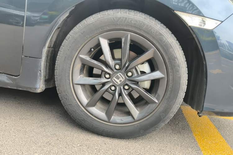 Used Honda Civic 2019 220TURBO CVT Dynamic Edition China VI Right Front Wheel Hub