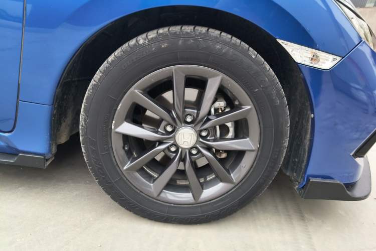 Used Honda Civic 2019 220TURBO CVT Dynamic Edition China VI Right Front Wheel Hub