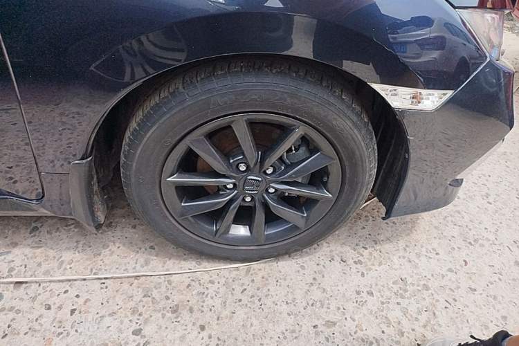 Used Honda Civic 2019 220TURBO CVT Dynamic Edition China VI Right Front Wheel Hub