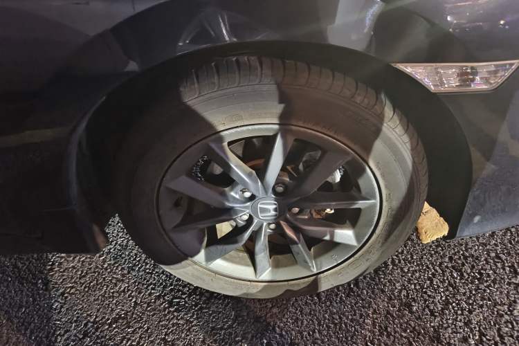 Used Honda Civic 2019 220TURBO Manual Jinkong Edition China VI Right Front Wheel Hub
