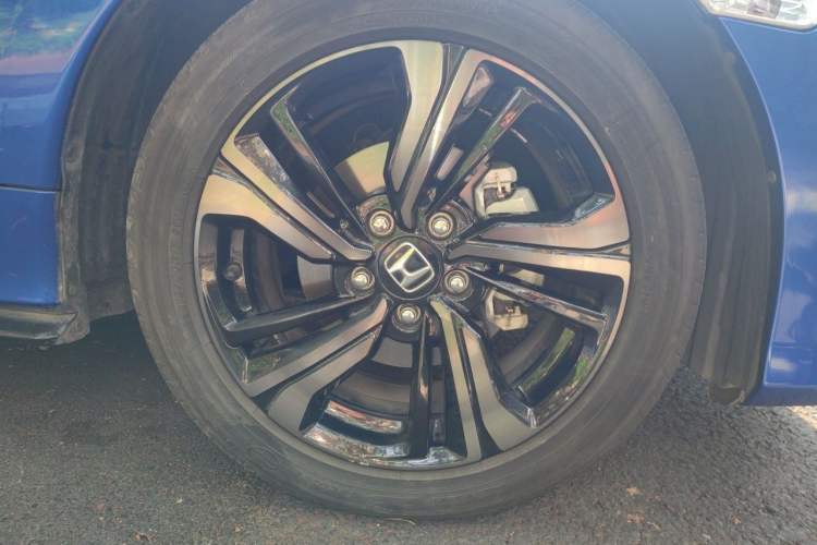 Used Honda Civic 2019 220TURBO CVT Dynamic Edition China V Emission Standard Right Front Wheel Hub