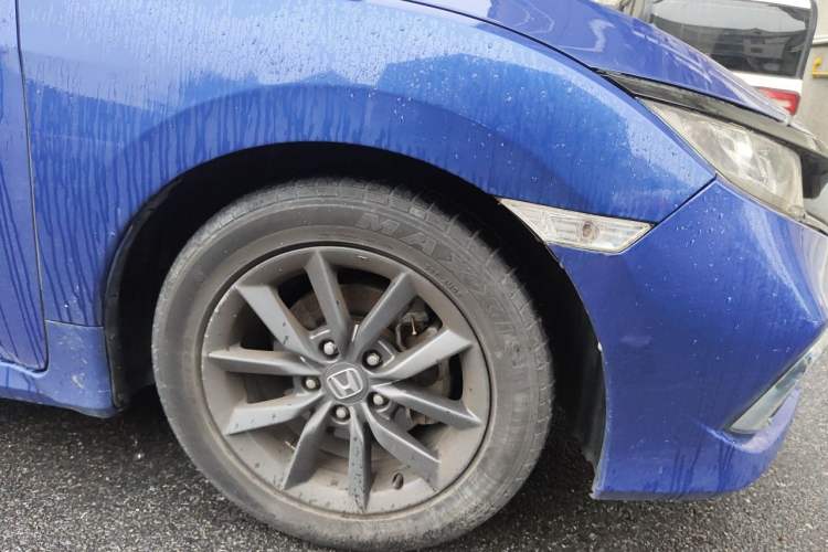 Used Honda Civic 2019 220TURBO Manual Jinkong Edition China VI Right Front Wheel Hub