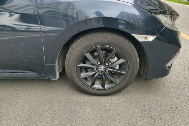 Used Honda Civic 2019 220TURBO CVT Dynamic Edition China VI Right Front Wheel Hub