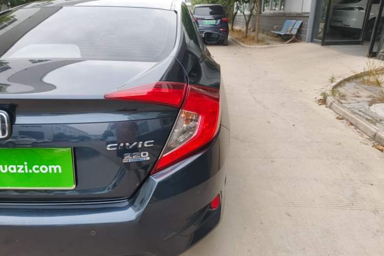 Used Honda Civic 2019 220TURBO CVT Dynamic Edition China VI Right Rear Taillight