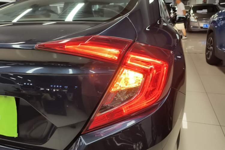 Used Honda Civic 2019 220TURBO CVT Dynamic Edition China VI Right Rear Taillight
