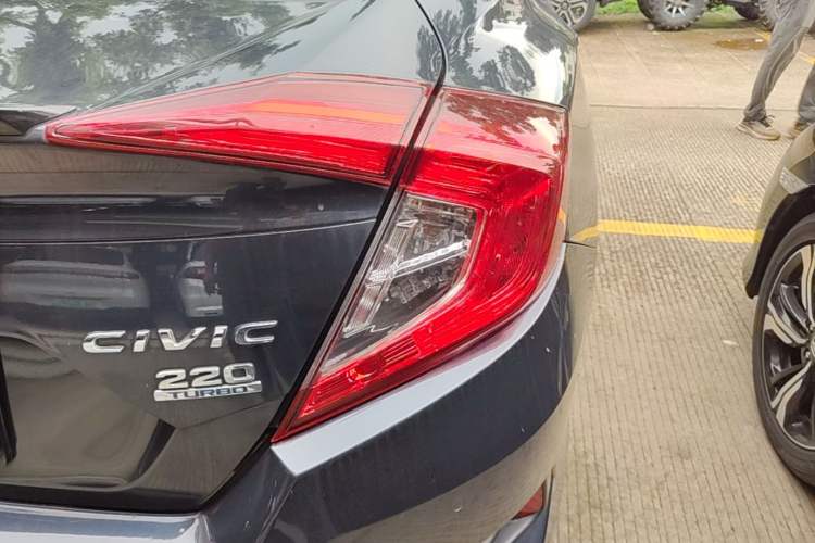 Used Honda Civic 2019 220TURBO CVT Dynamic Edition China VI Emission Standard Right Rear Taillight