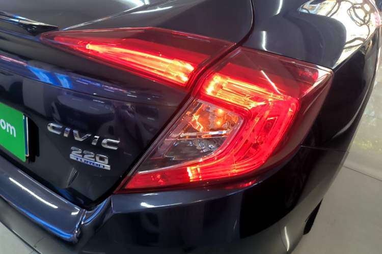 Used Honda Civic 2019 220TURBO CVT Dynamic Edition China VI Emission Standard Right Rear Taillight