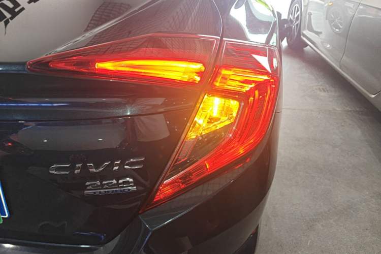 Used Honda Civic 2019 220TURBO CVT Dynamic Edition China VI Right Rear Taillight