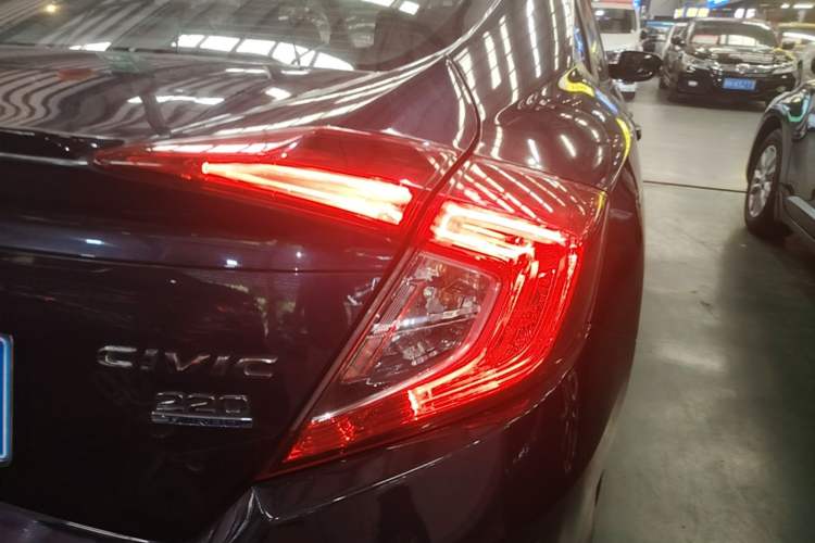 Used Honda Civic 2019 220TURBO CVT Dynamic Edition China VI Emission Standard Right Rear Taillight