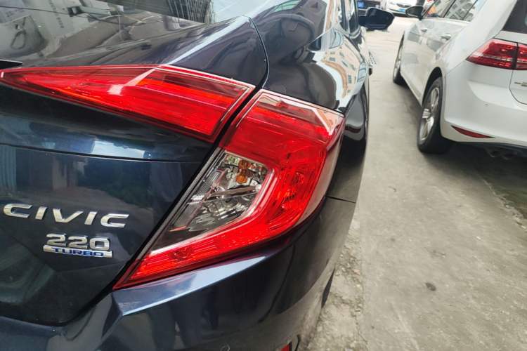 Used Honda Civic 2019 220TURBO CVT Dynamic Edition China VI Emission Standard Right Rear Taillight