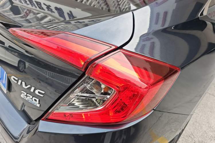 Used Honda Civic 2019 220TURBO CVT Dynamic Edition China VI Emission Standard Right Rear Taillight