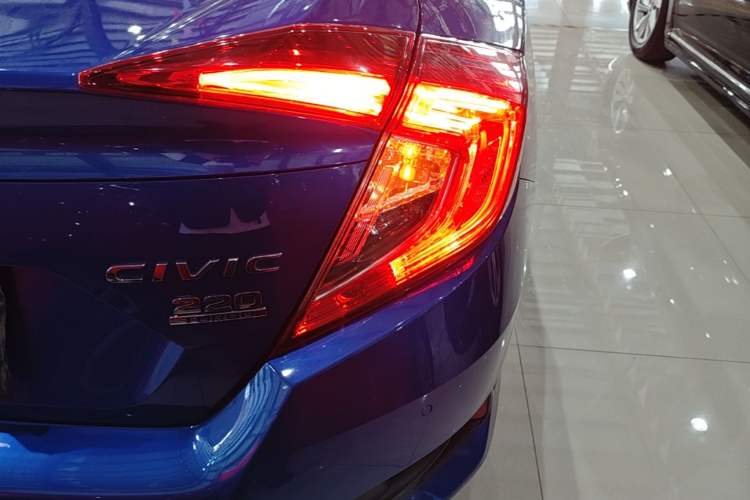 Used Honda Civic 2019 220TURBO CVT Dynamic Edition China VI Right Rear Taillight