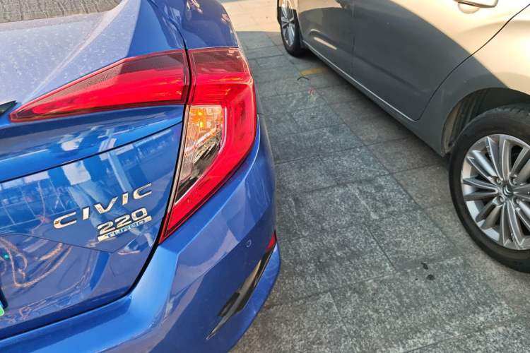 Used Honda Civic 2019 220TURBO CVT Dynamic Edition China VI Right Rear Taillight