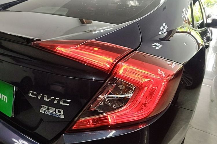 Used Honda Civic 2019 220TURBO CVT Dynamic Edition China VI Emission Standard Right Rear Taillight
