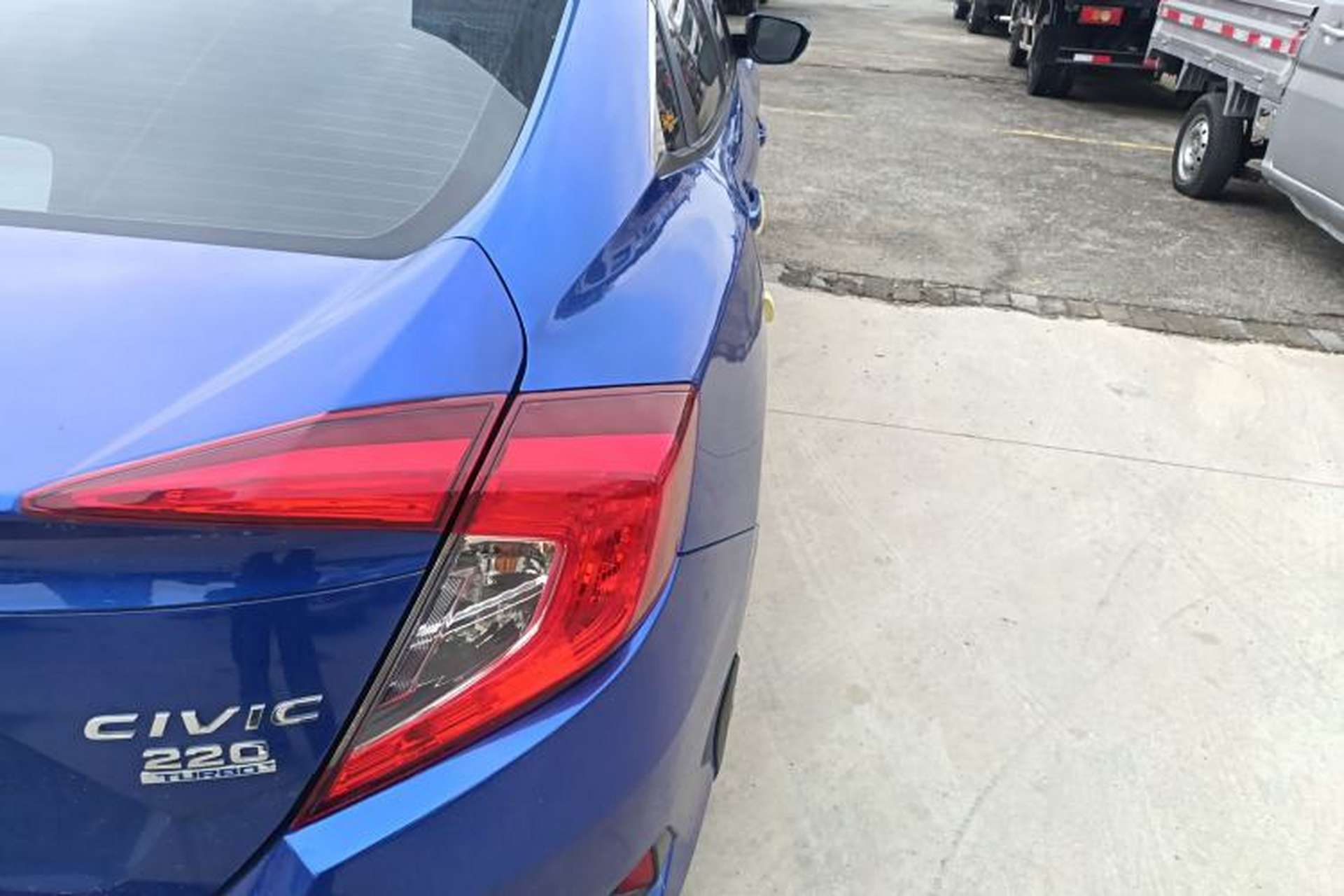 Used Honda Civic 2019 220TURBO CVT Dynamic Edition China VI Right Rear Taillight