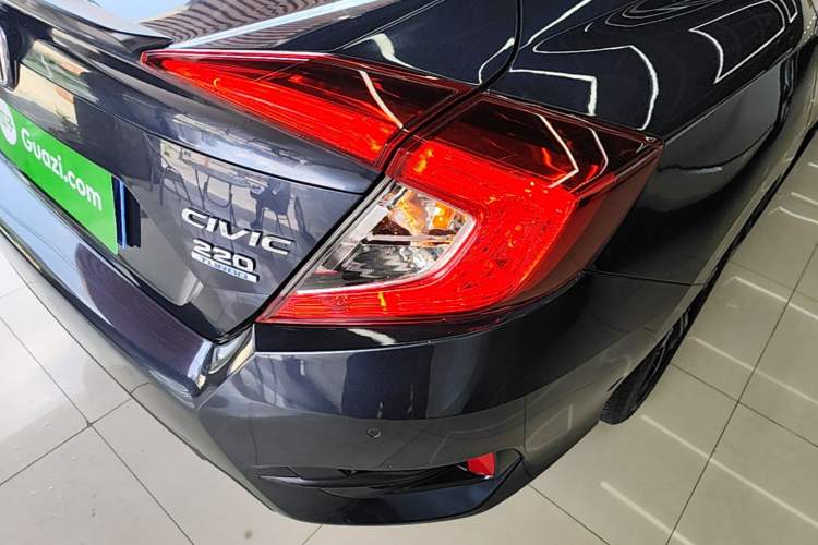 Used Honda Civic 2019 220TURBO CVT Dynamic Edition China VI Emission Standard Right Rear Taillight