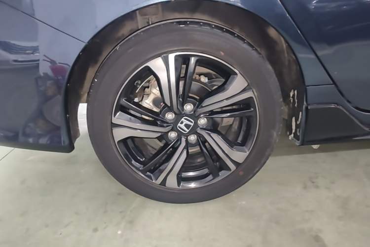 Used Honda Civic 2019 220TURBO CVT Dynamic Edition China V Emission Standard Right Rear Wheel Hub