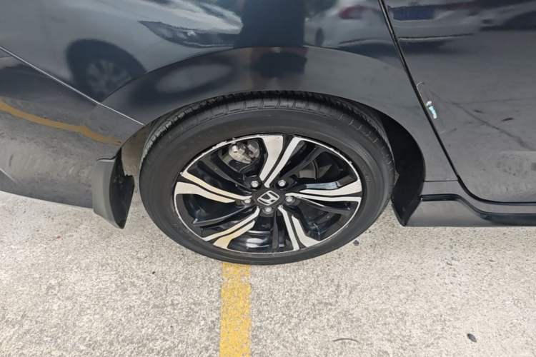 Used Honda Civic 2019 220TURBO CVT Dynamic Edition China VI Emission Standard Right Rear Wheel Hub