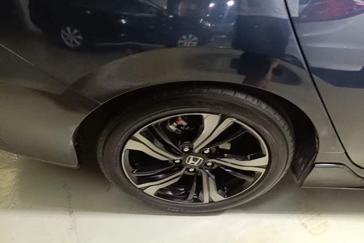 Used Honda Civic 2019 220TURBO CVT Dynamic Edition China VI Emission Standard Right Rear Wheel Hub
