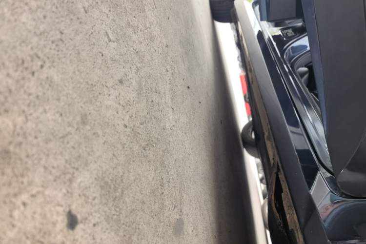 Used Honda Civic 2019 220TURBO CVT Dynamic Edition China V Right Side Sill