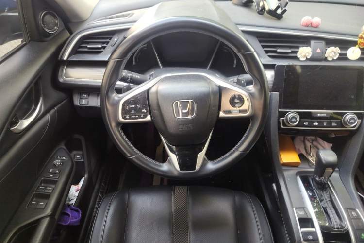Used Honda Civic 2019 220TURBO CVT Power Edition China VI Emission Standard Steering Wheel