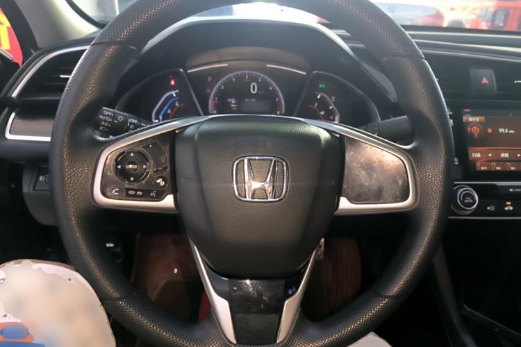 Used Honda Civic 2019 220TURBO CVT Dynamic Edition China VI Emission Standard Steering Wheel