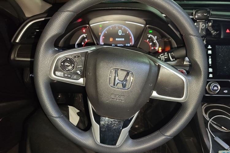 Used Honda Civic 2019 220TURBO CVT Dynamic Edition China VI Emission Standard Steering Wheel