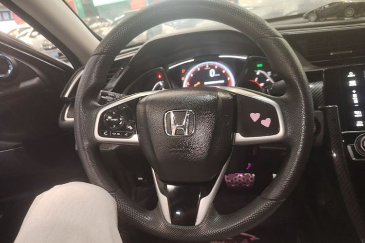 Used Honda Civic 2019 220TURBO CVT Dynamic Edition China VI Emission Standard Steering Wheel