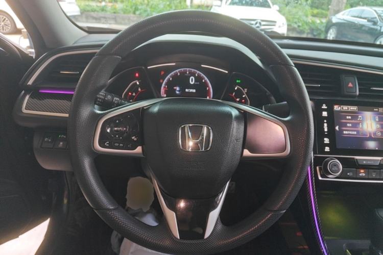 Used Honda Civic 2019 220TURBO CVT Dynamic Edition China VI Emission Standard Steering Wheel