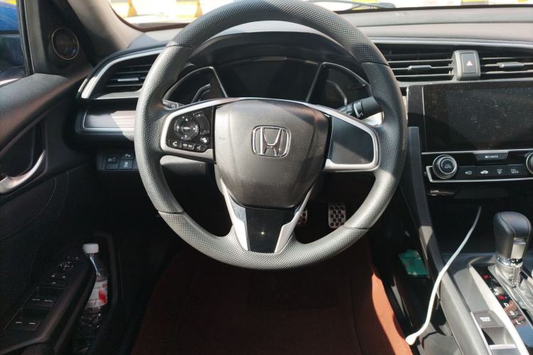 Used Honda Civic 2019 220TURBO CVT Dynamic Edition China VI Emission Standard Steering Wheel