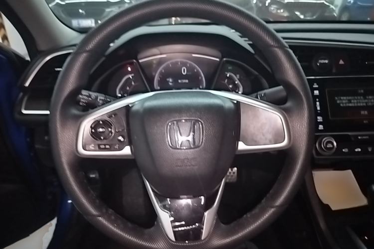 Used Honda Civic 2019 220TURBO CVT Dynamic Edition China VI Emission Standard Steering Wheel