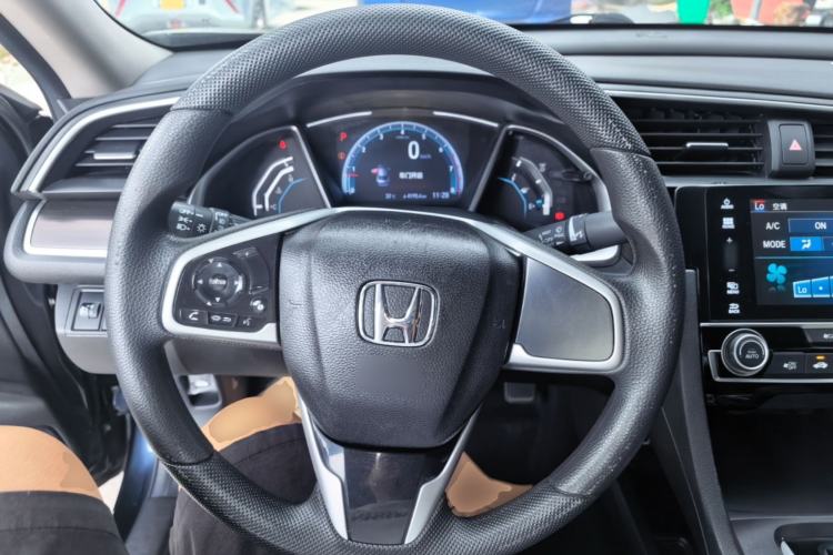 Used Honda Civic 2019 220TURBO CVT Dynamic Edition China V Steering Wheel