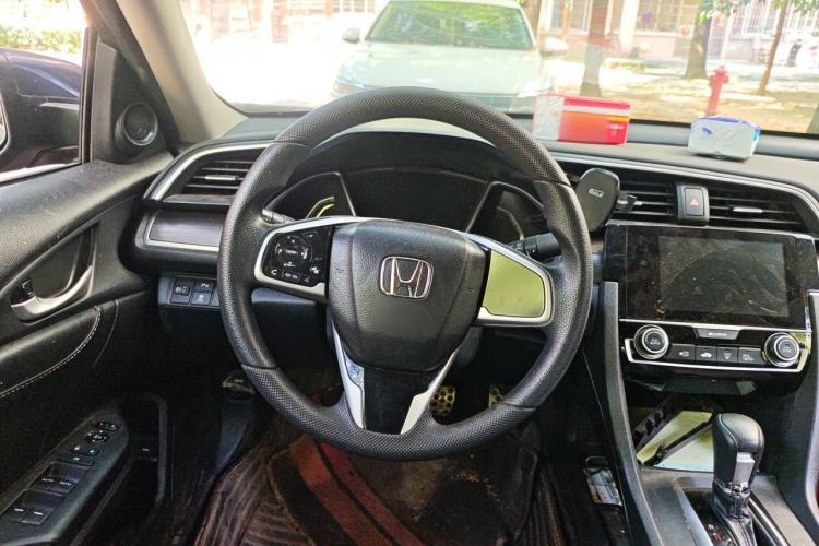 Used Honda Civic 2019 220TURBO CVT Dynamic Edition China V Emission Standard Steering Wheel