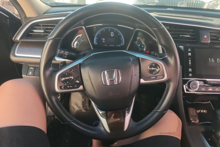 Used Honda Civic 2019 220TURBO CVT Power Edition China VI Emission Standard Steering Wheel