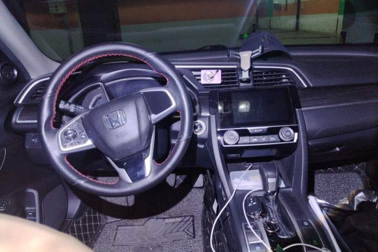 Used Honda Civic 2019 220TURBO CVT Dynamic Edition China VI Steering Wheel